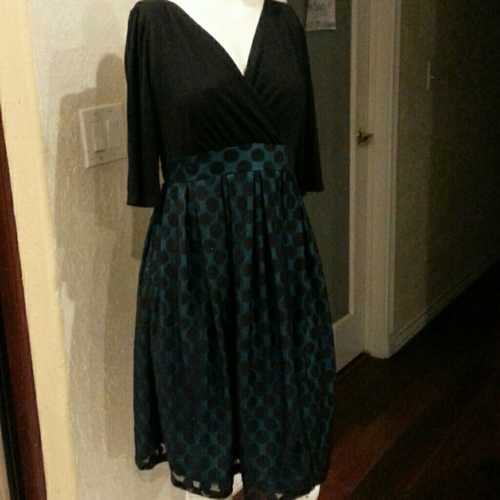 Kimi and Kai Liliana Polka Dot Lace Maternity dress - Picture 2 of 5